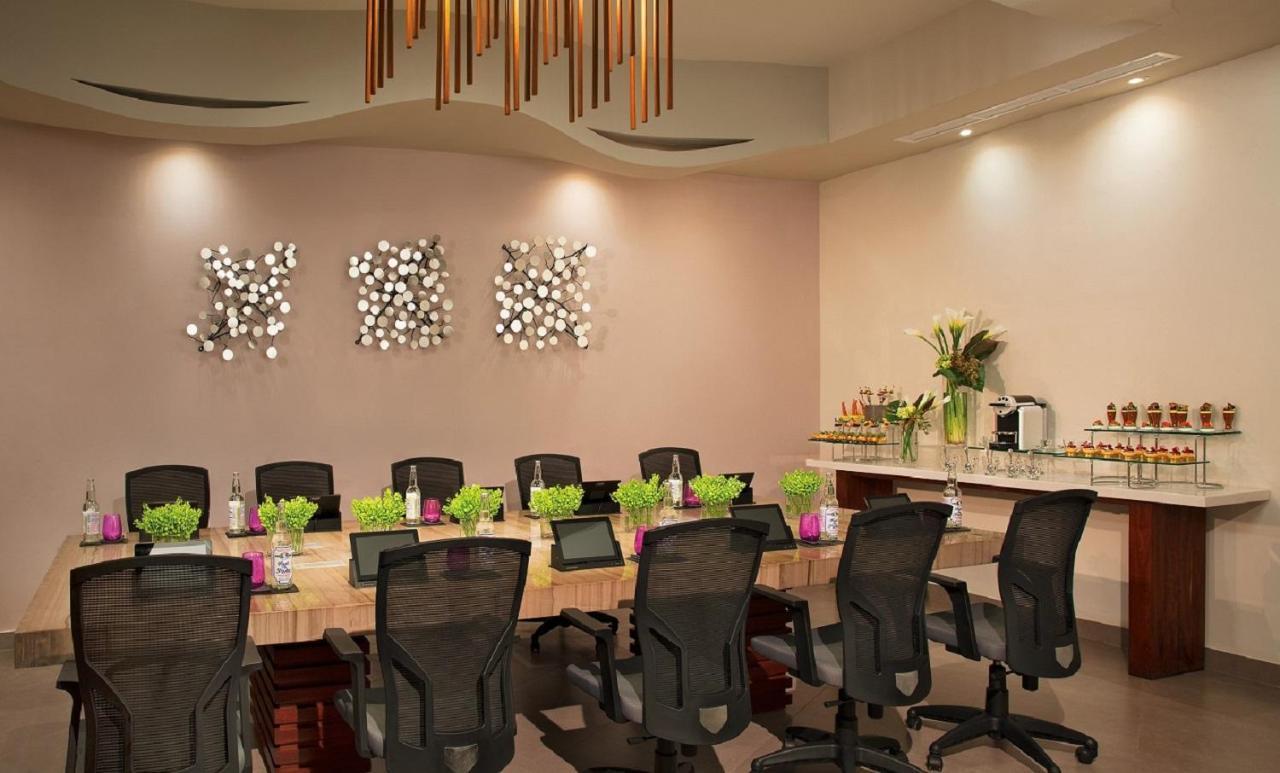 Secrets Riviera Cancun Resort & Spa (Adults Only) ปัวร์โตโมเรลอส ภายนอก รูปภาพ